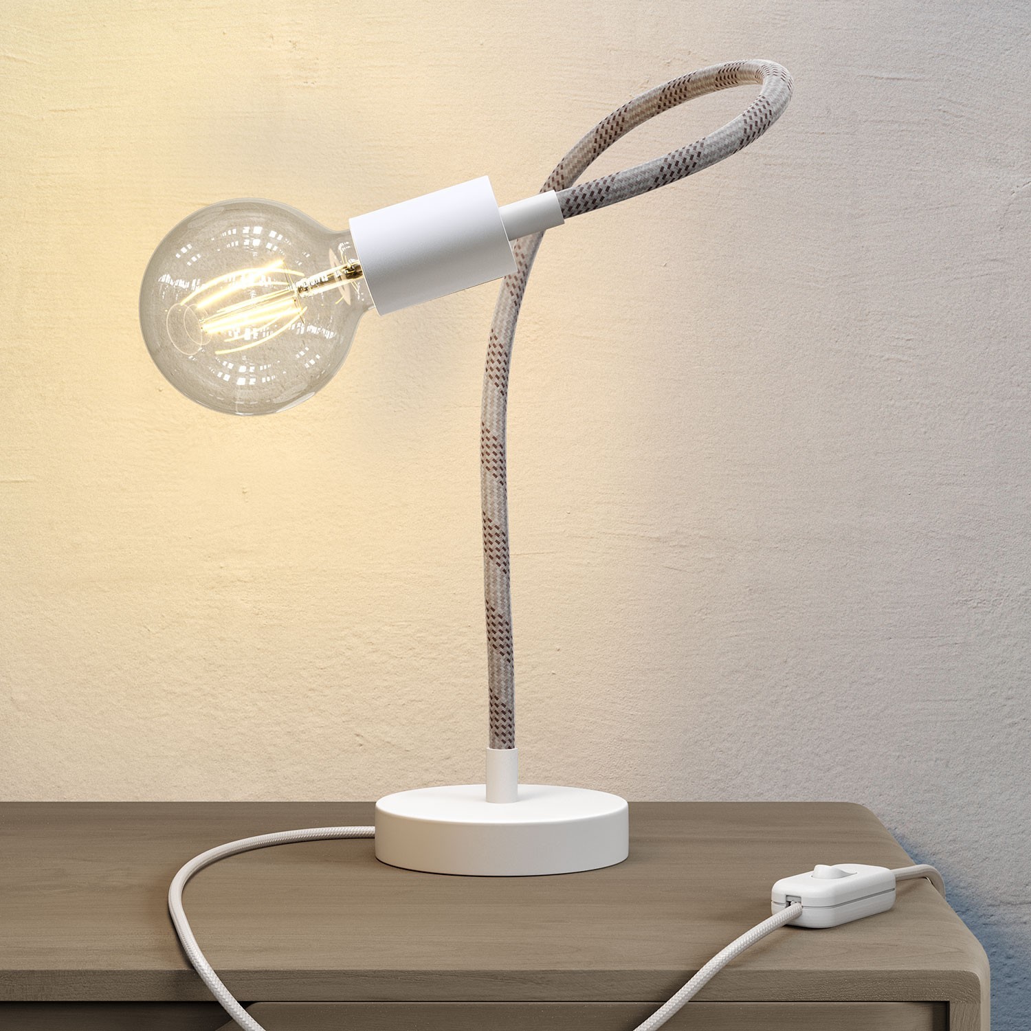 Flex rugalmas asztali lámpa szórt fényt biztosít