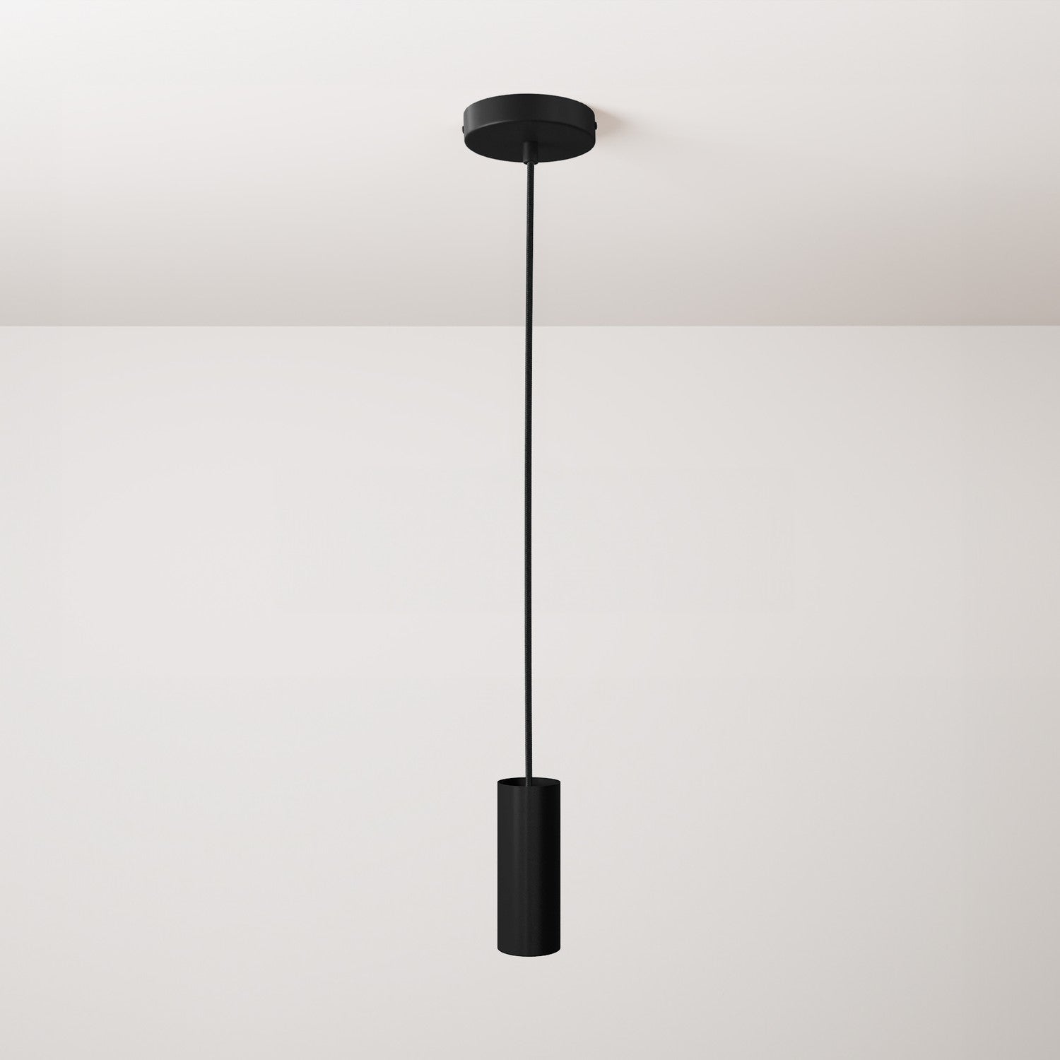 Lampada a sospensione completa di cavo tessile, paralume Tub-E14 e finiture in metallo - Nero